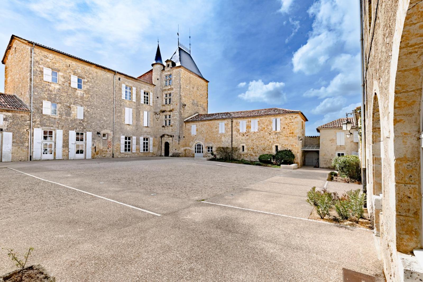 Chateau De Mons Armagnac Hotel Caussens Exterior photo